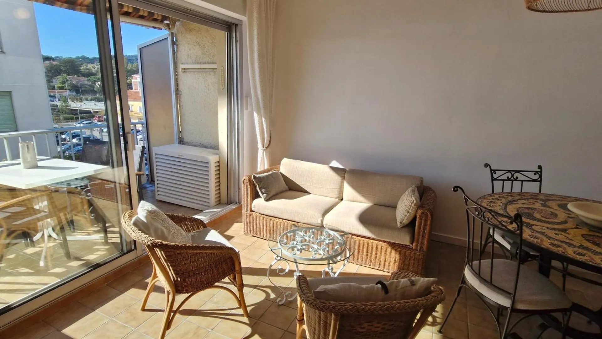 Appart 3 Pieces Climatise Vue Mer Avec Parking Sainte-Maxime - Fr-1-780-89 0*,