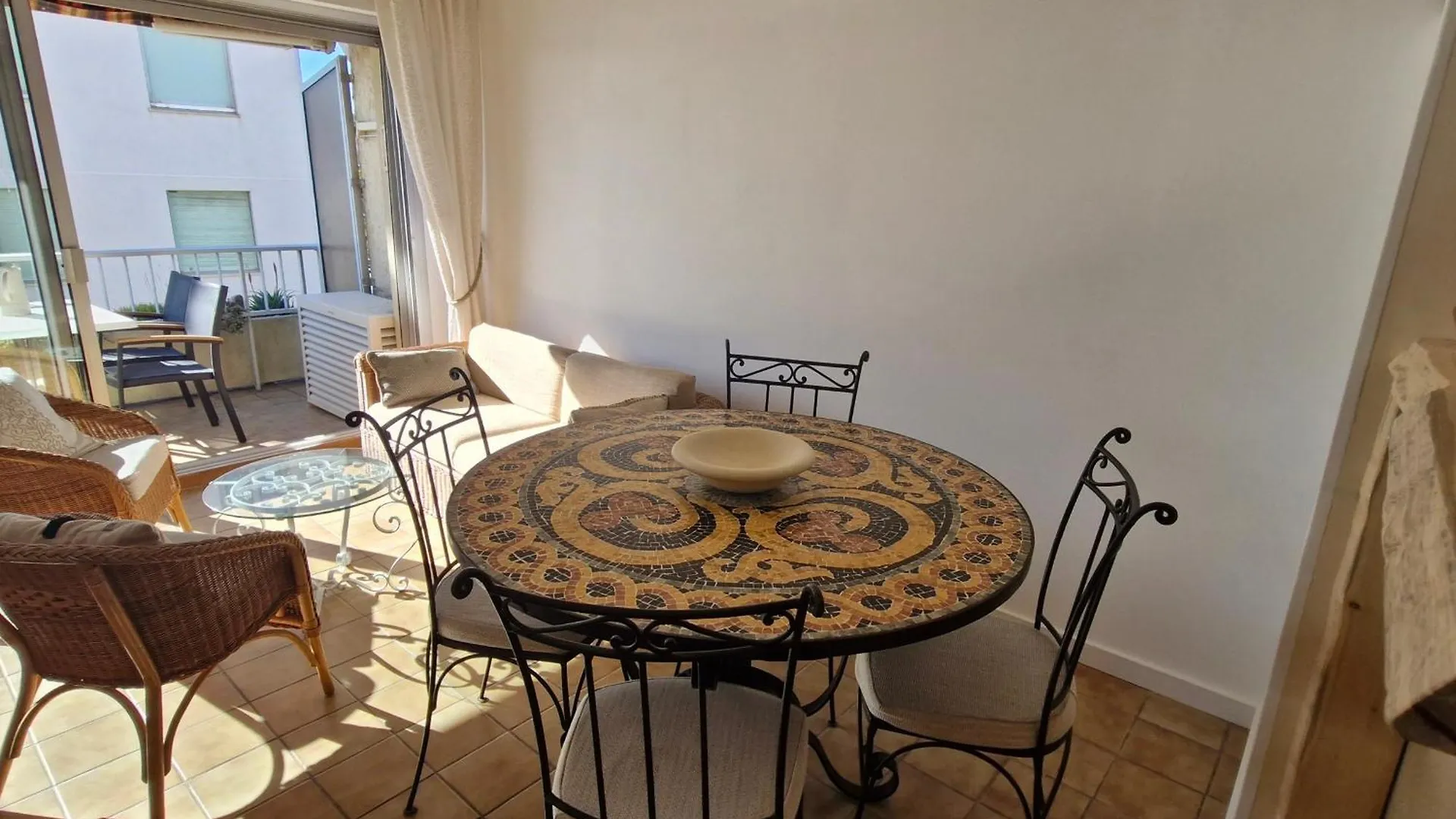 Appart 3 Pieces Climatise Vue Mer Avec Parking Sainte-Maxime - Fr-1-780-89 France
